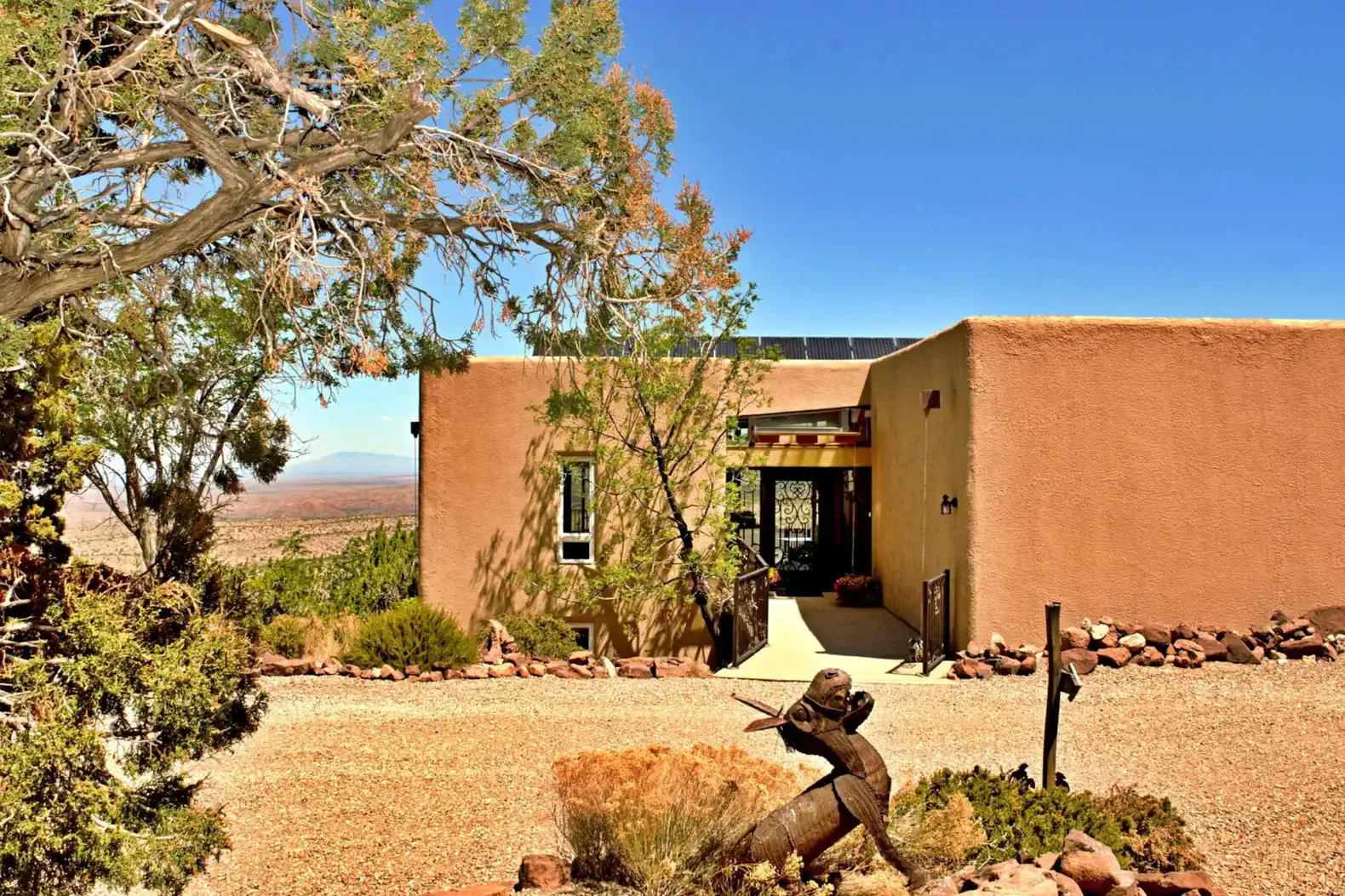 Inn The Sky Main House – photo 3