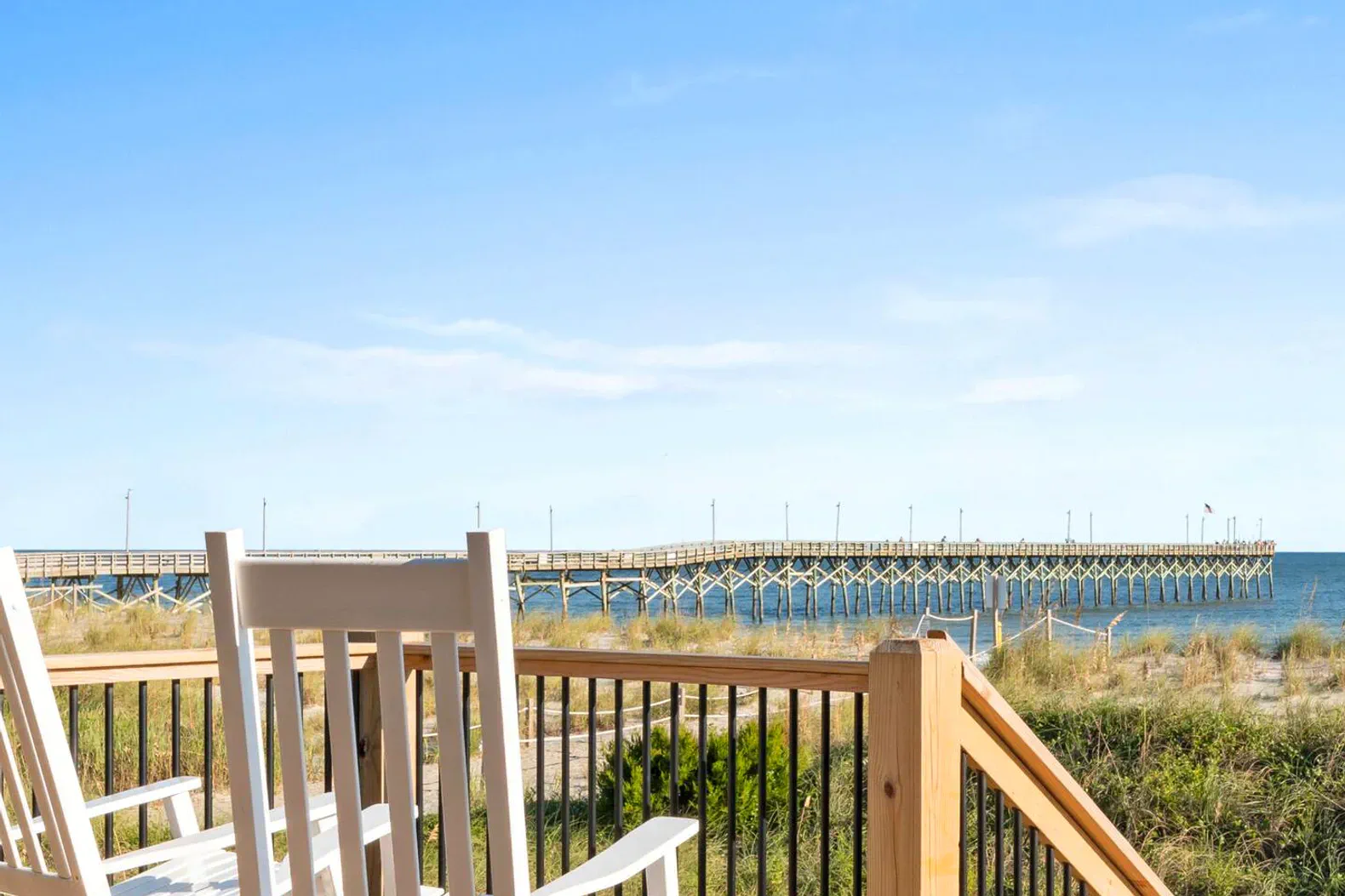 A Local’s Guide to Oak Island Eats & Essentials