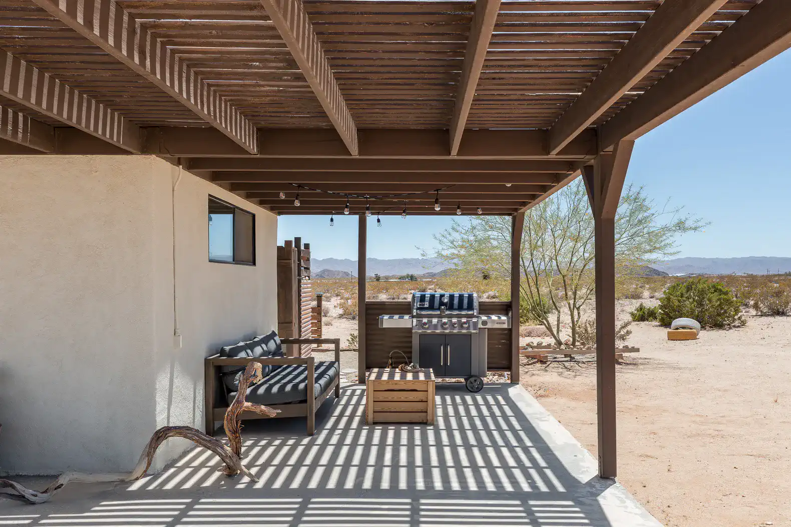 Blue Shadows (hot tub+piano) photo 6