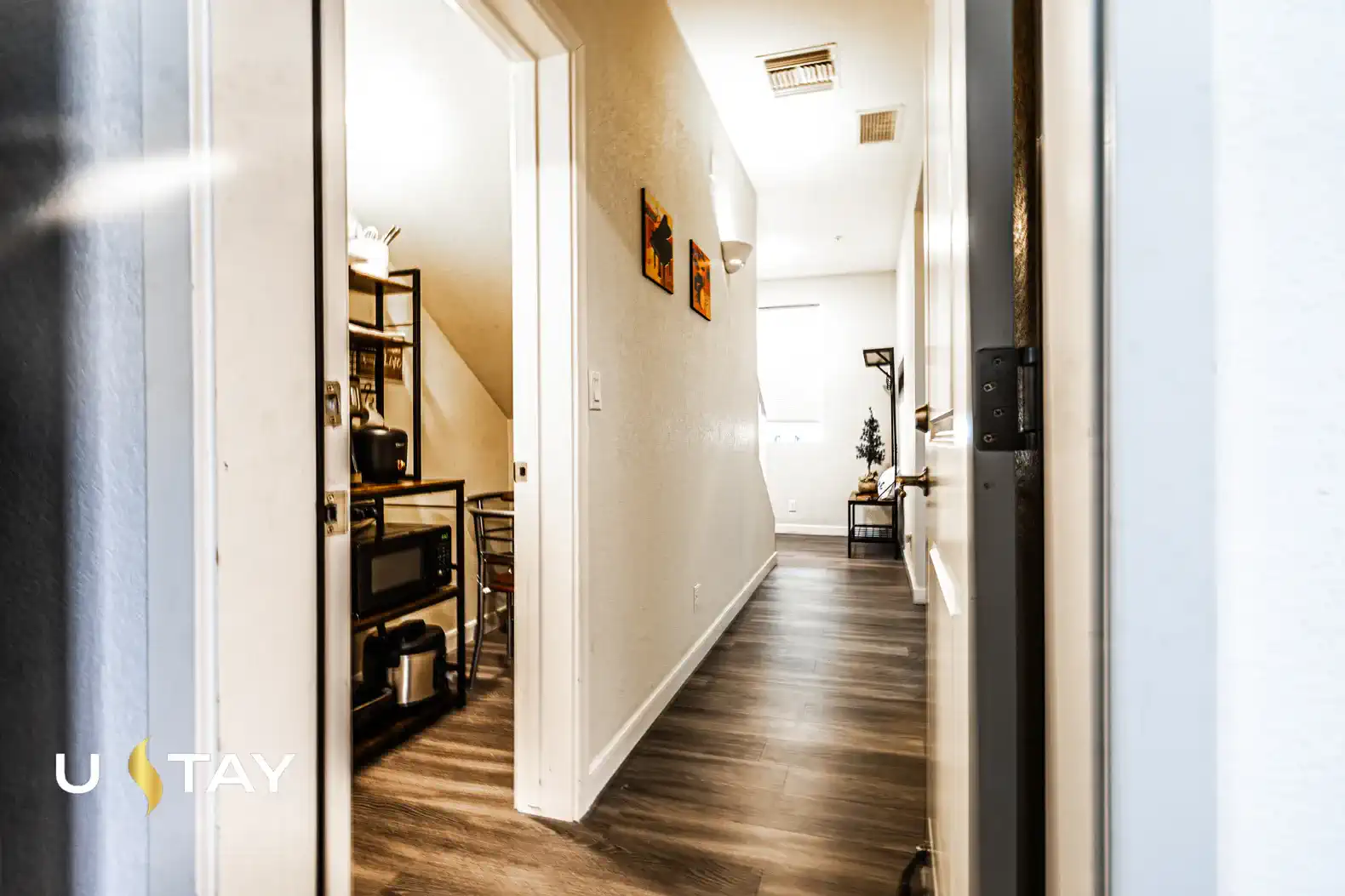 Downtown Mesa, Ground-floor Room, Night Security