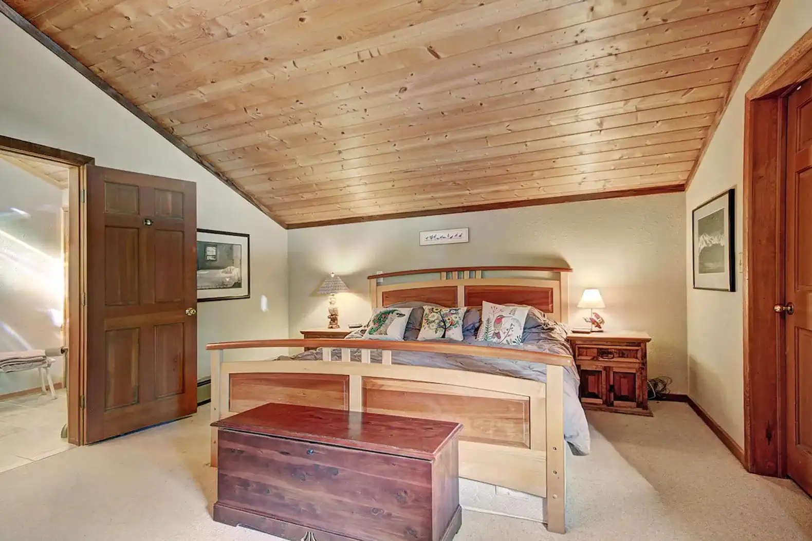 Peak 7 Retreat w/ Hot Tub & Near Skiing & Downtown photo 8