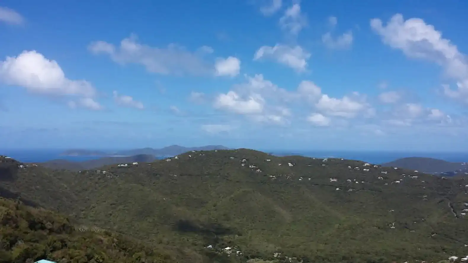 Quaint studio on Bordeaux Mountain