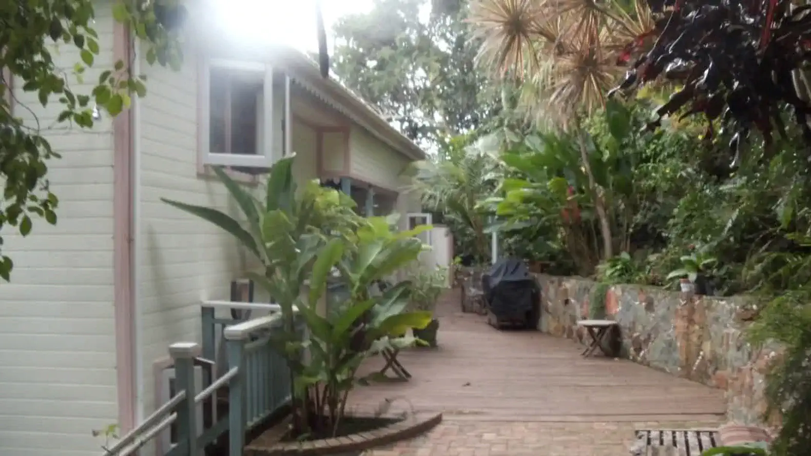 Quaint studio on Bordeaux Mountain photo 5