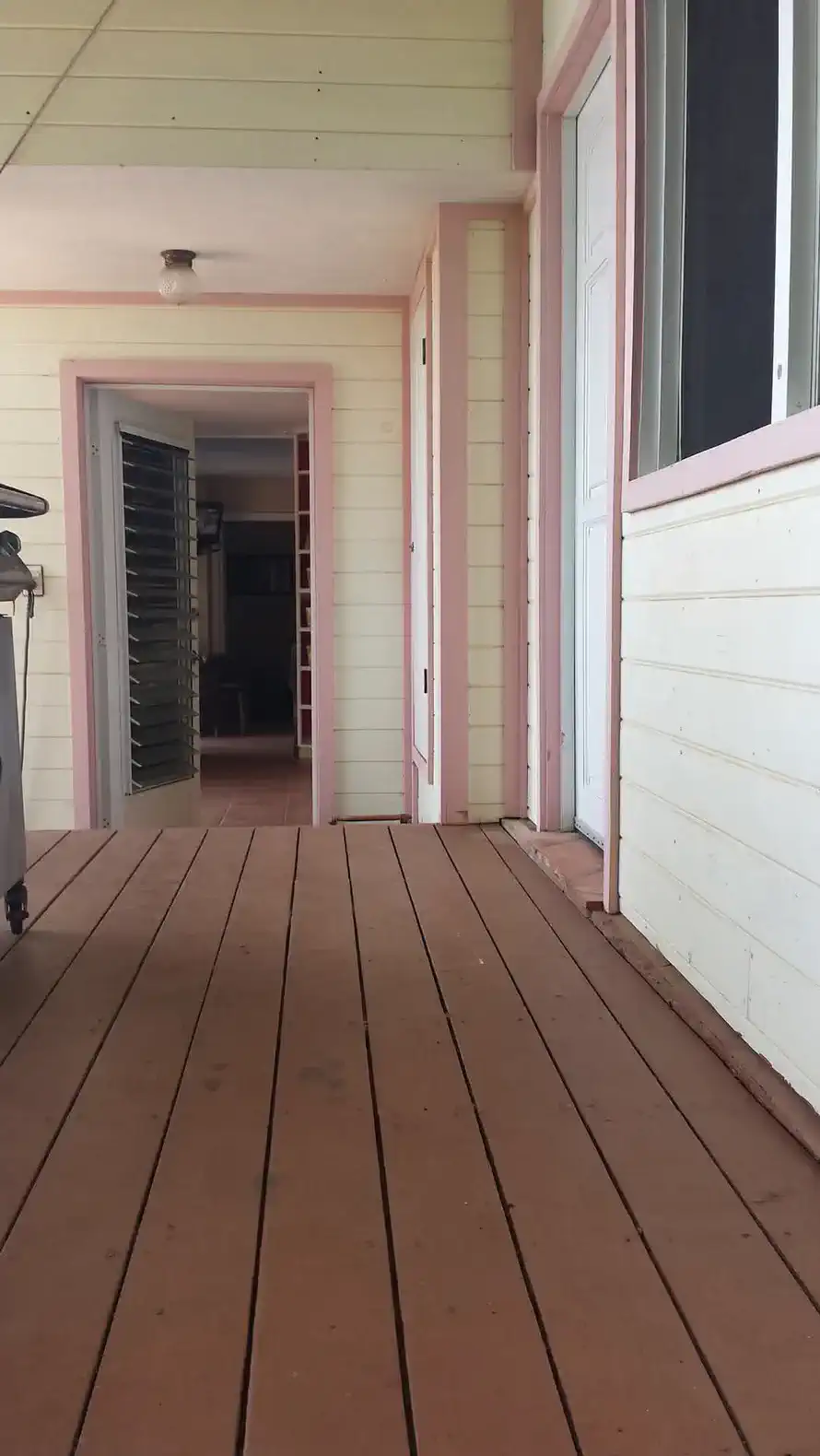 Quaint studio on Bordeaux Mountain photo 8