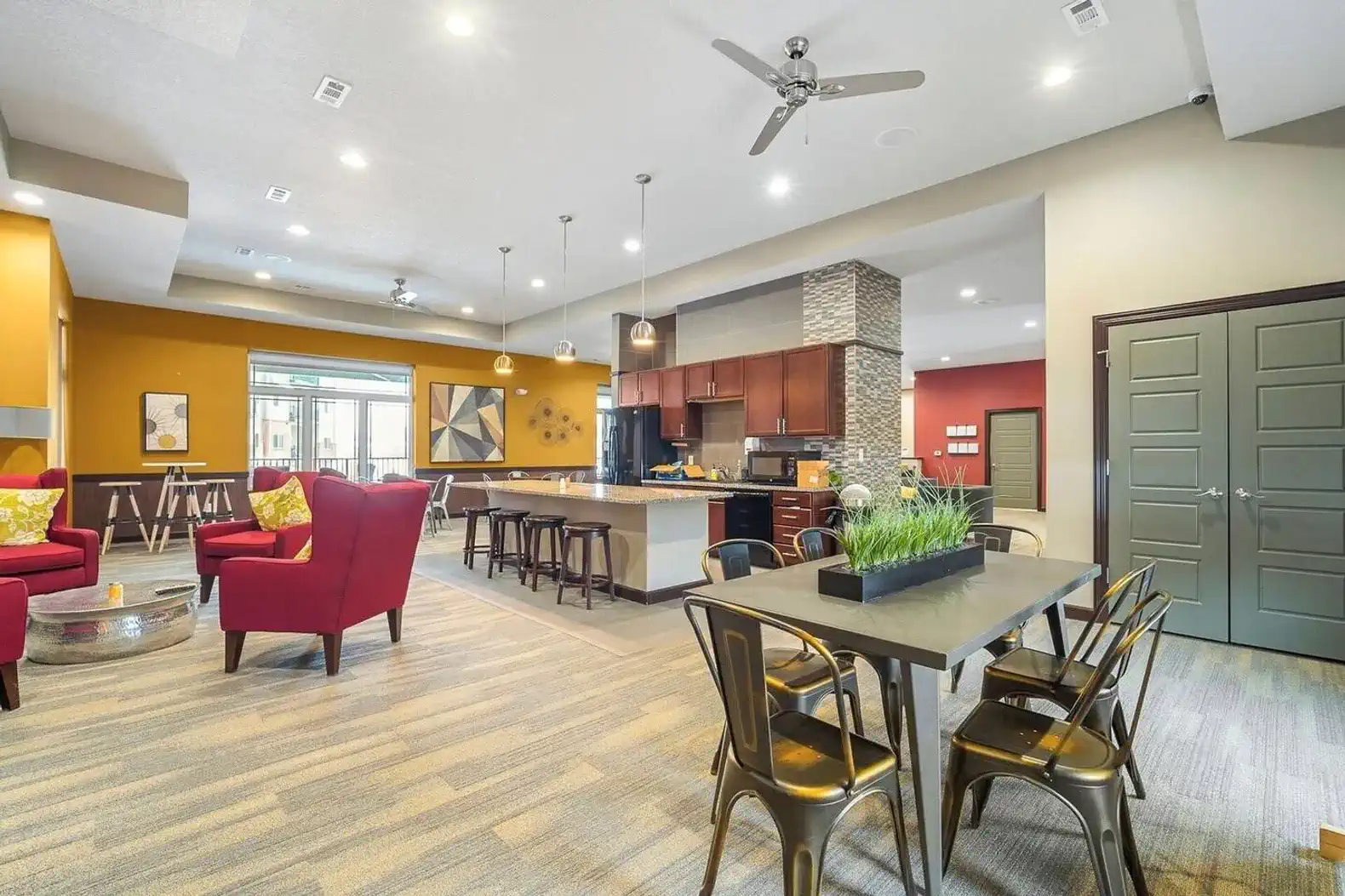 A small kitchenette is available to use in the clubhouse at any time.