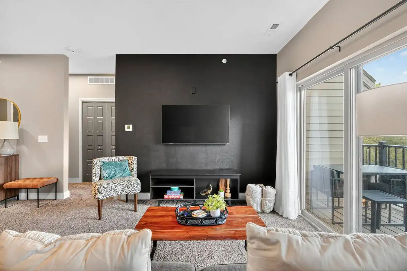 Private Attached Garage | King Bed | No Stairs