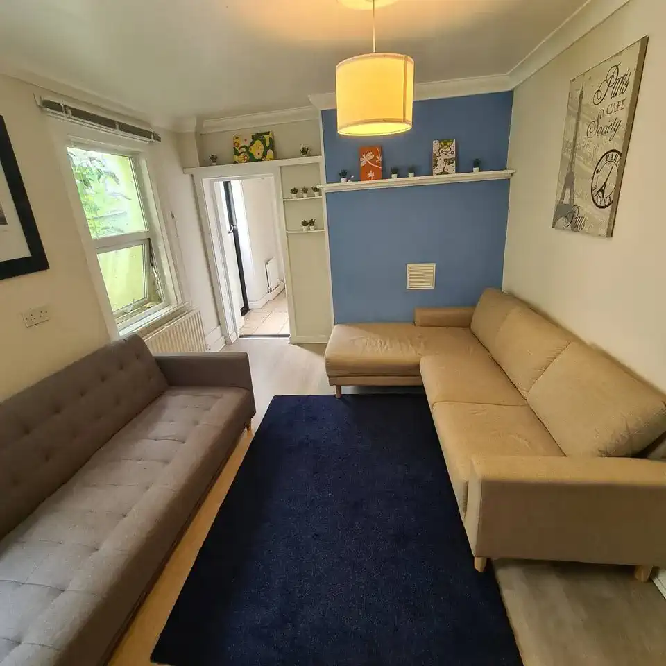 Private Apartment (Flat 2)