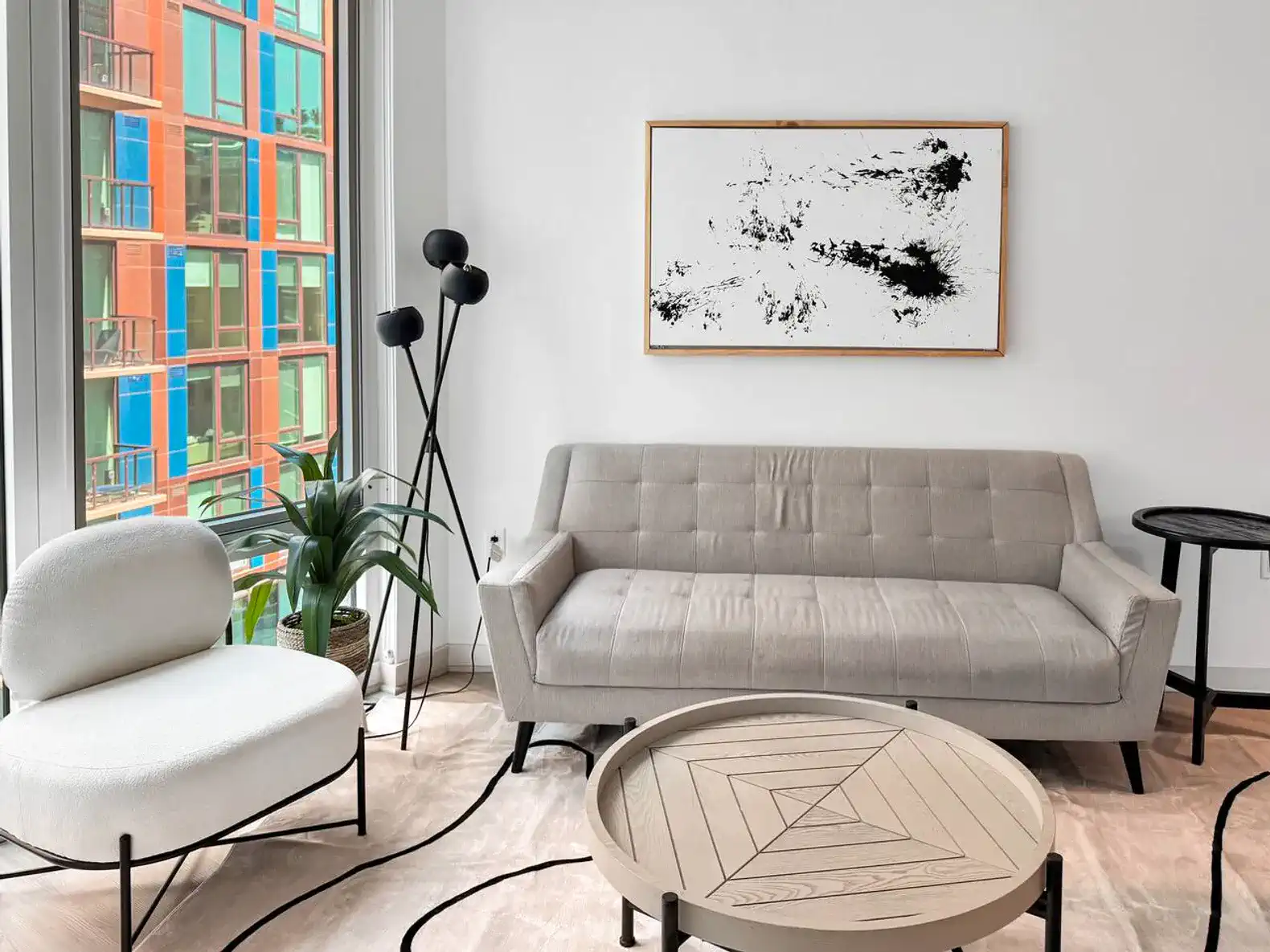 Monochrome Navy Yard 2BR | Modern & Amenity-Rich – photo 3