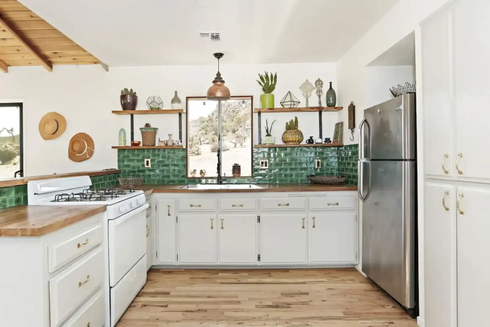 La Luna Cabin | Boulders + Outdoor Bath + Views photo 5