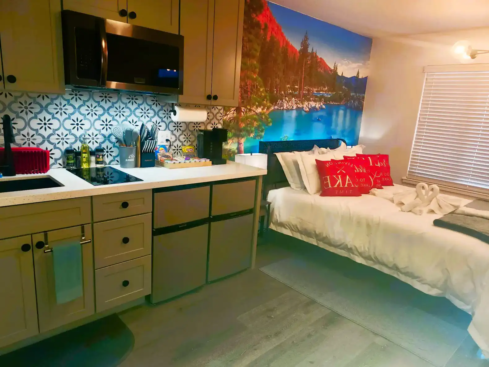 Near Airport, Hospital, MidTown, 58” TV - Apt 150 – photo 1