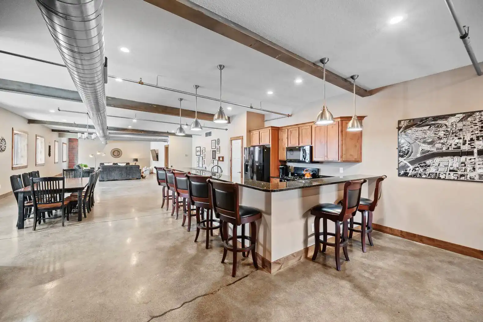 Triple Kings | Private Rooftop | Private Garage photo 2