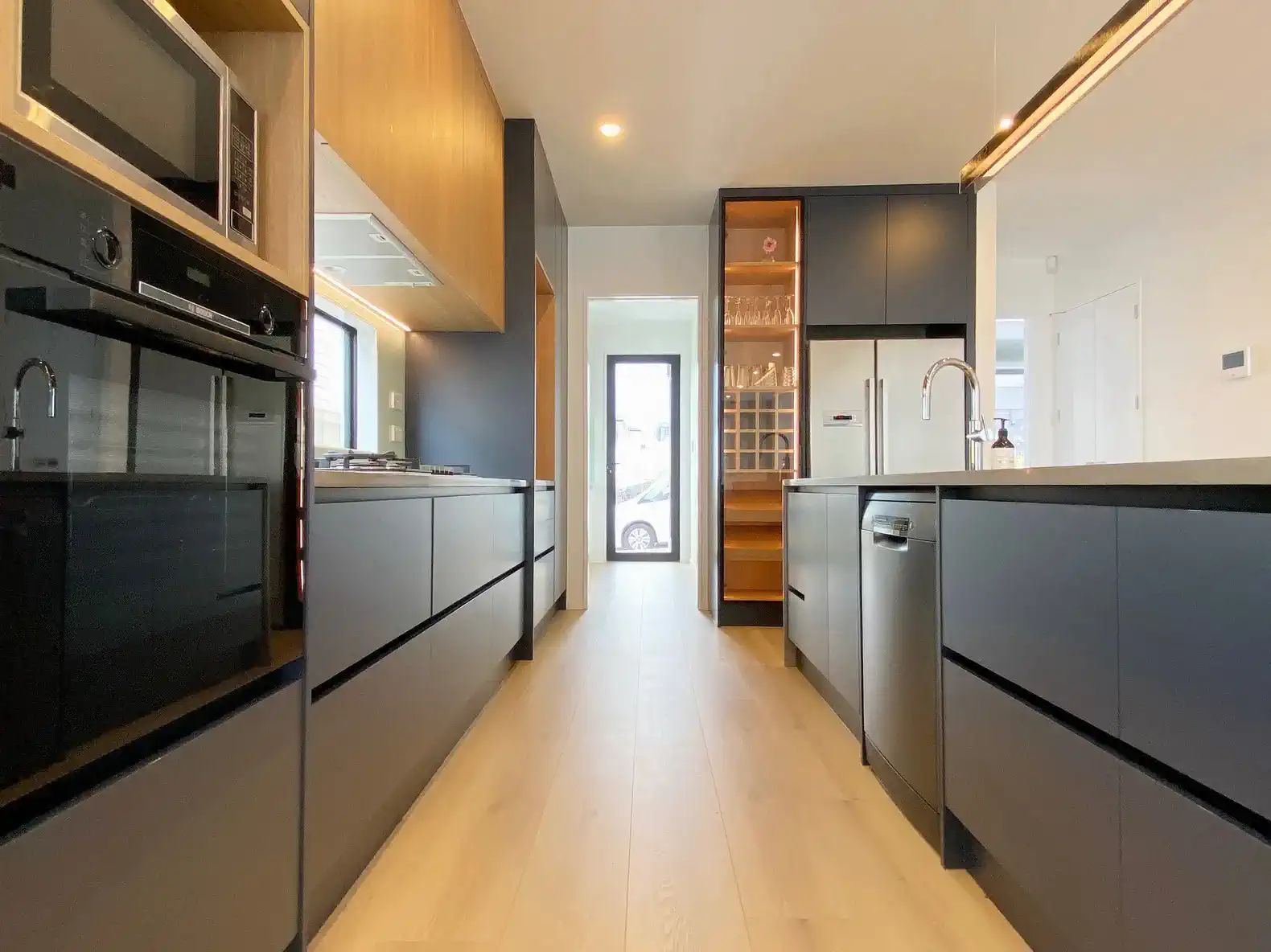 Großes Designerhaus – Foto 1