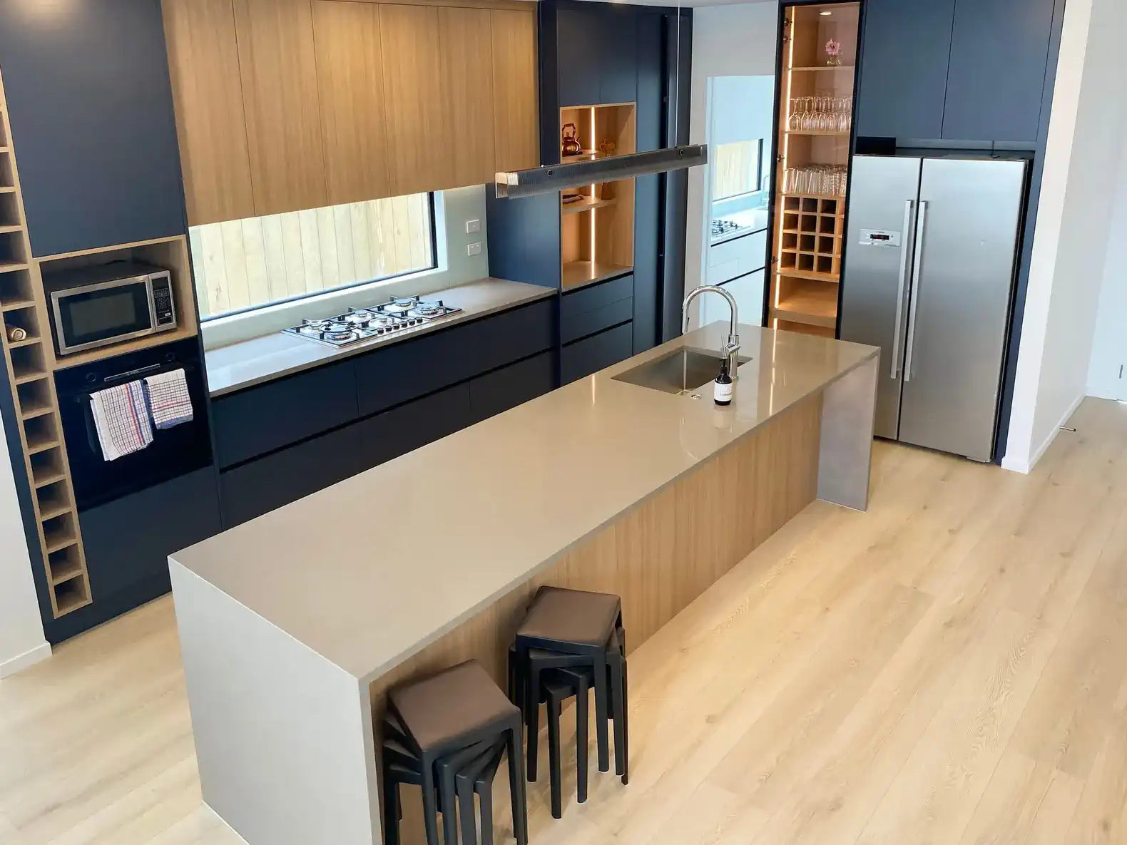 Large Designer House – photo 3