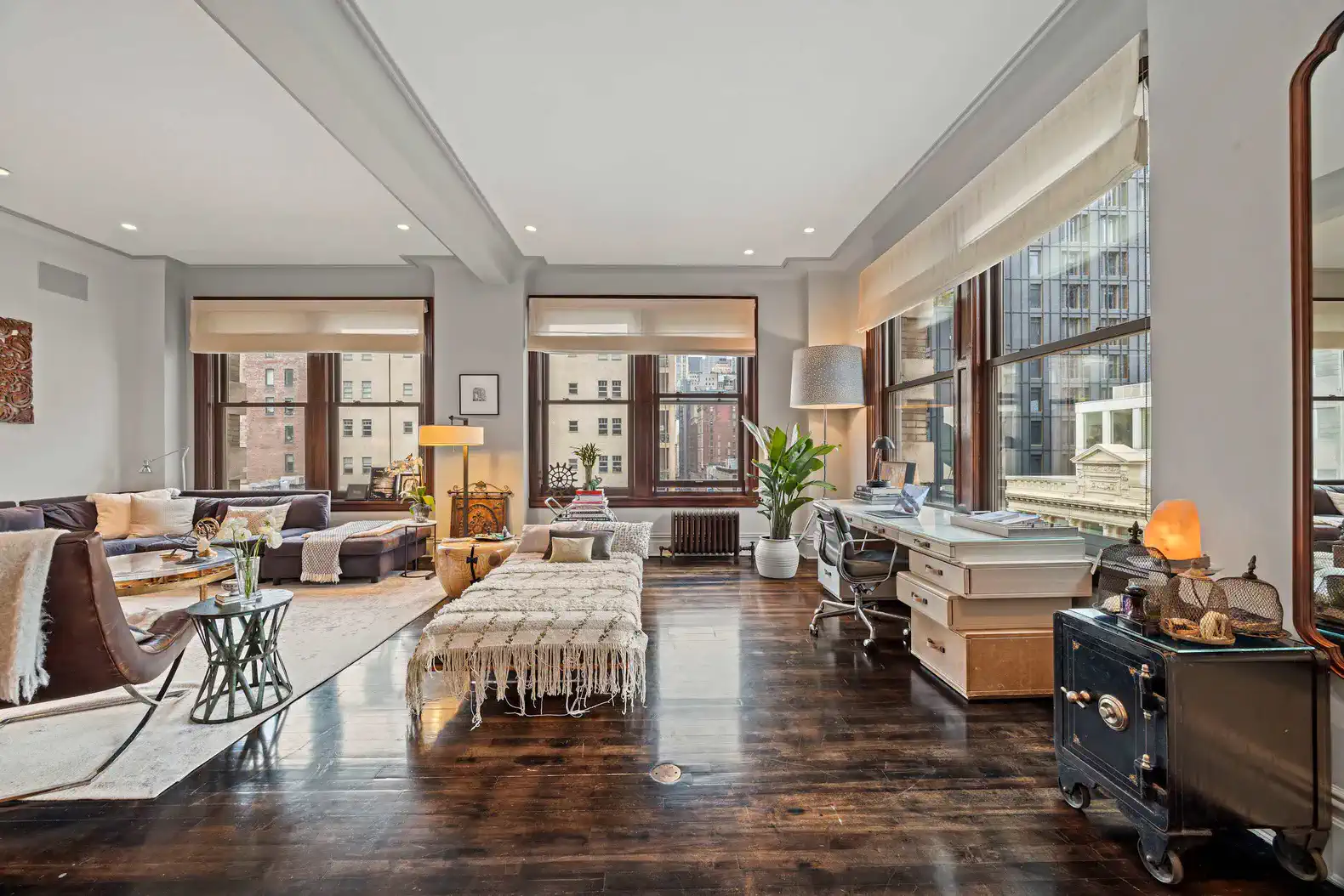 Parkwest House – photo 1