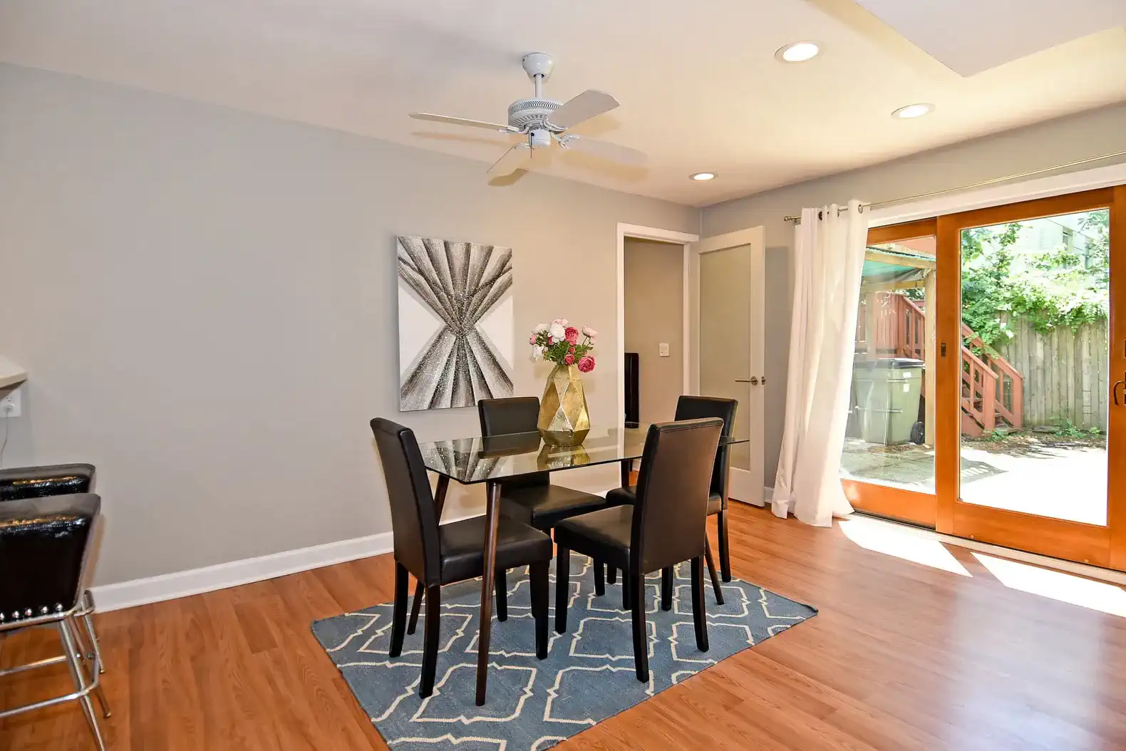 1BR/1BA Apt, Downtwn Bethesda, Metro,NIH