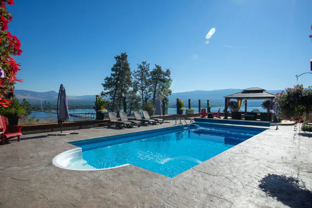 Photo of Kelowna Lake View Suite