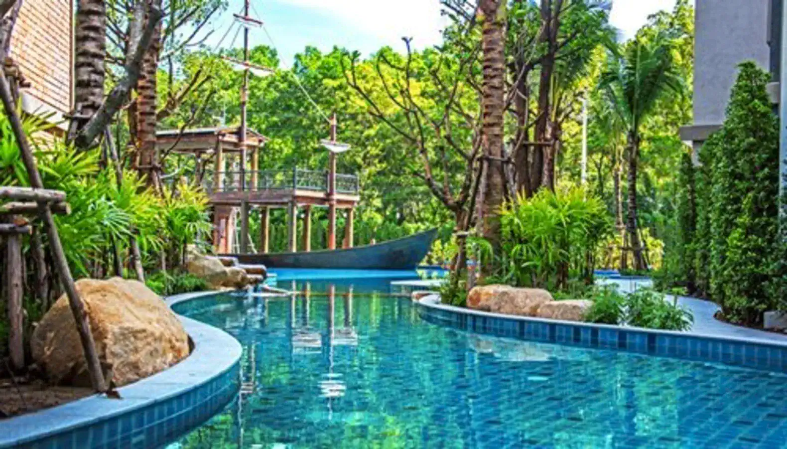 Digital Nomad Home Away With Pool & Gym photo 4