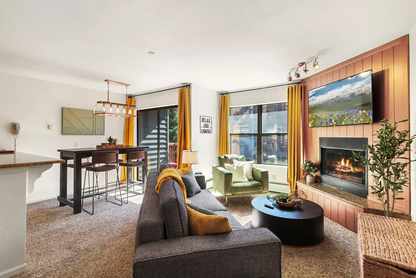 BreckHaven•Resort Pool/Spa•Ski Out•$0 Cleaning fee – photo 1