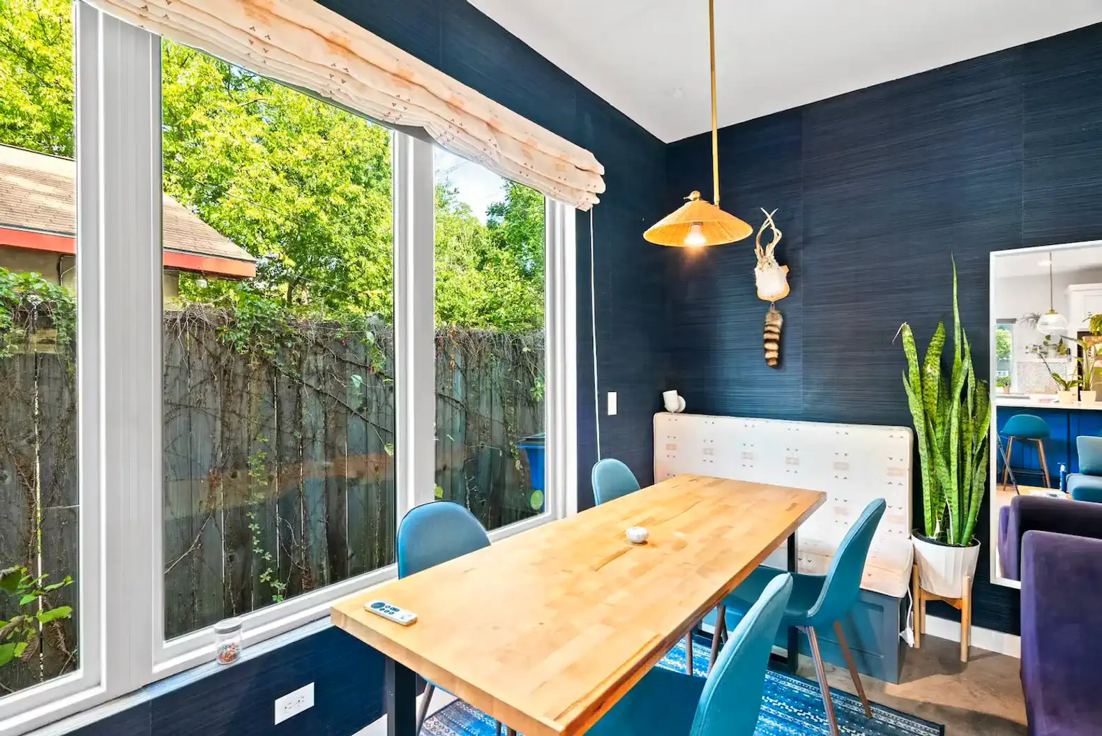 Modern Oasis next to Lake photo 7