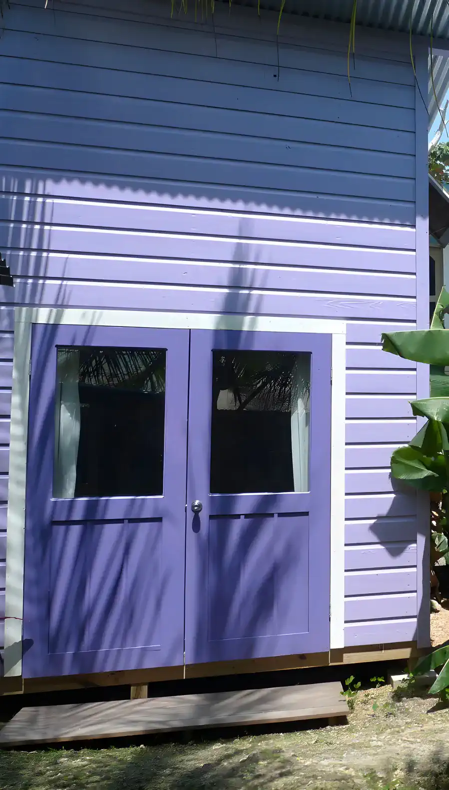 Purple Bungalow – photo 1