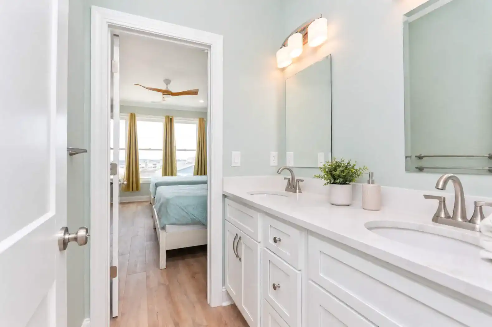 Upper Level Queen Bathroom, private double vanity lockout to room and shower.