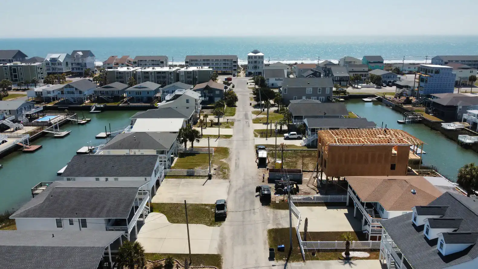 Three-minute walk to the beach access.
