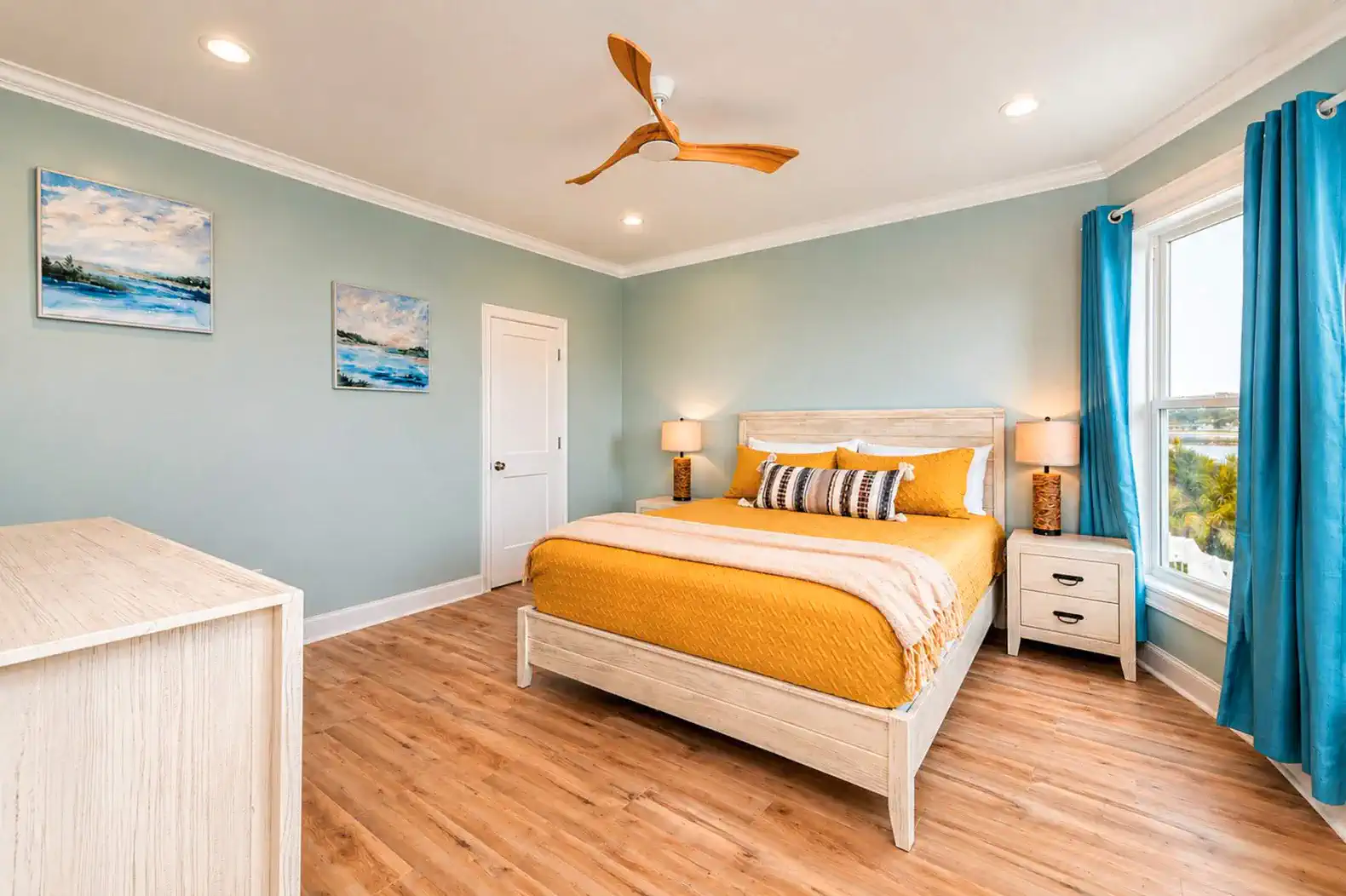 King Bedroom