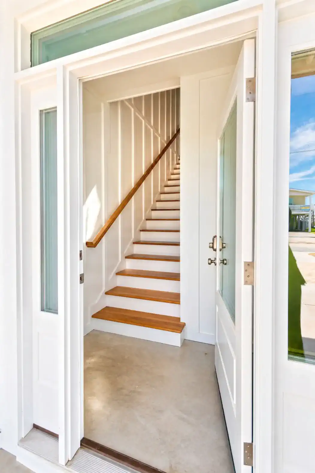 Stairwell in front of house to first floor