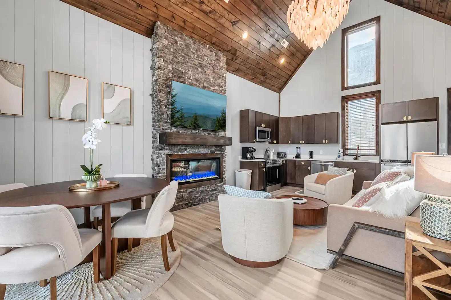 Eat, chat, cook, and laugh all within the same space! 