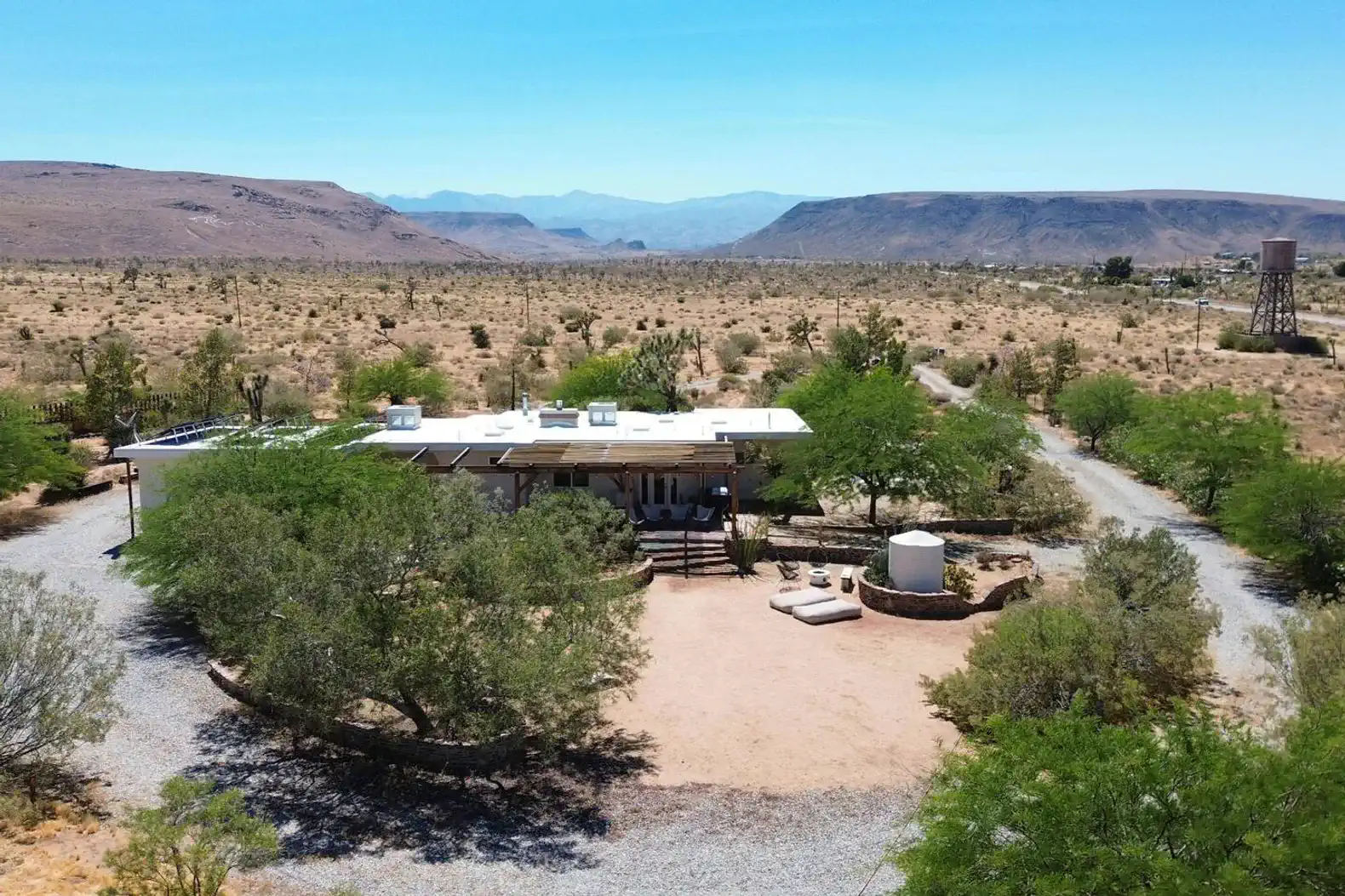 Sage Desert Retreat- Spa, 5 acres, fire pit, views – photo 2