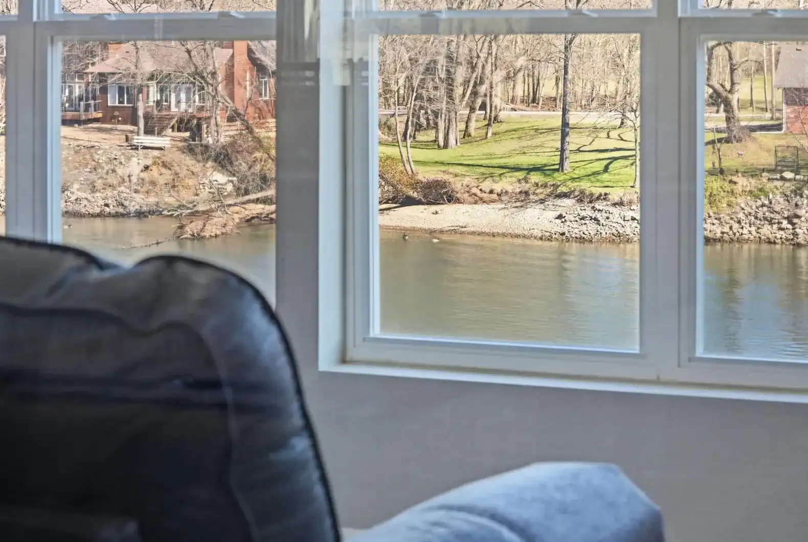 Lakeview Condo – photo 4