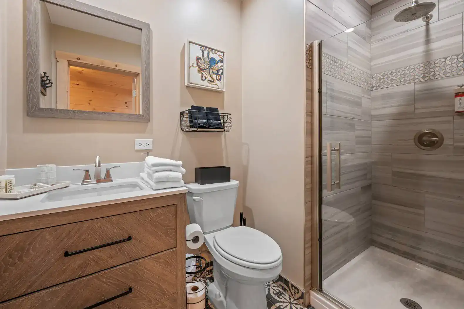 Private bathroom for the kid's room. We've got you covered with shampoo, conditioner, body wash, lotion 