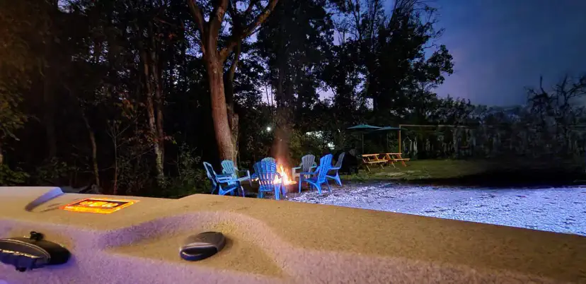 Evenings Under the Stars at Cedar Creek Hideaway