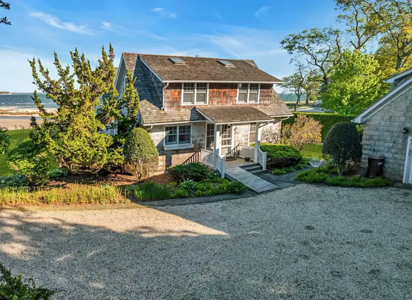 Bayside Cutchogue Manor – photo 20