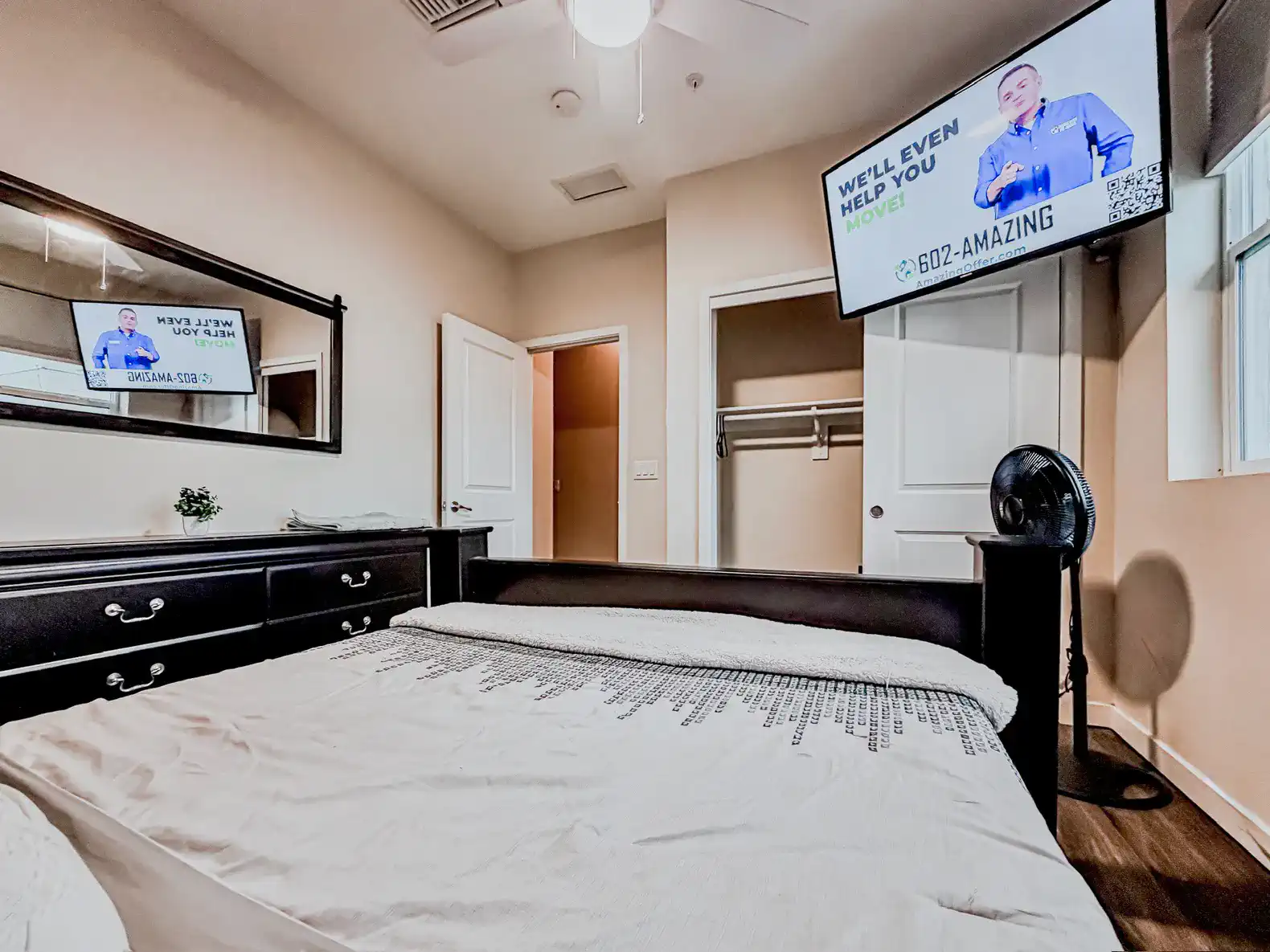 Downtown Mesa, Cmpct Studio Layout+ Night Security