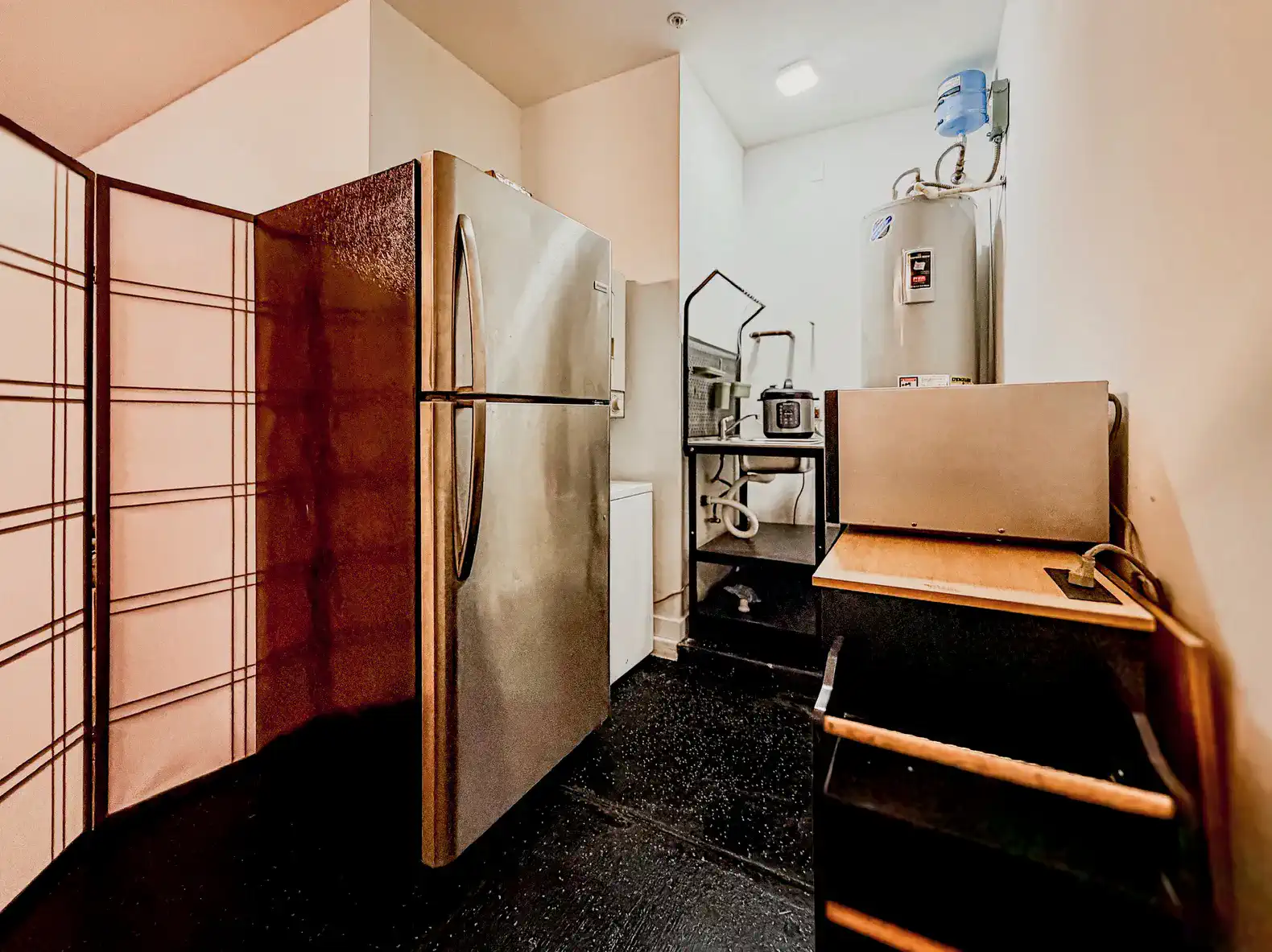 Downtown Mesa, Cmpct Studio Layout+ Night Security – photo 16