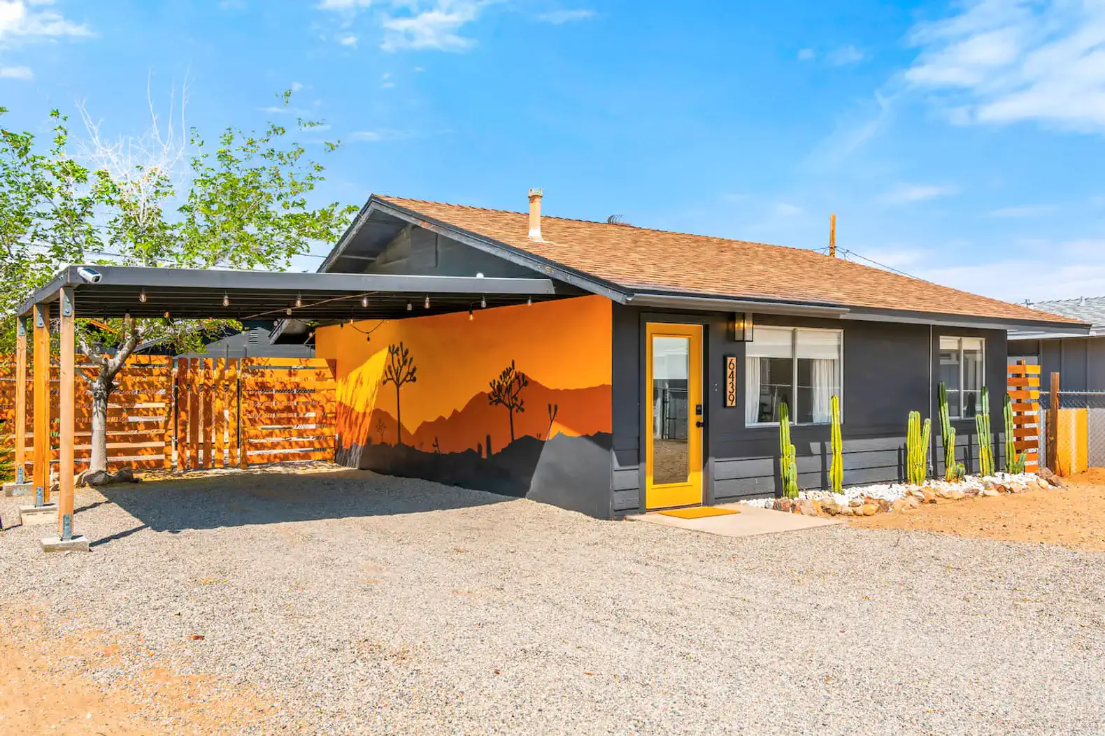 Lil Cactus | Cute Cabin in DTJT w/ Outdoor Shower – photo 1