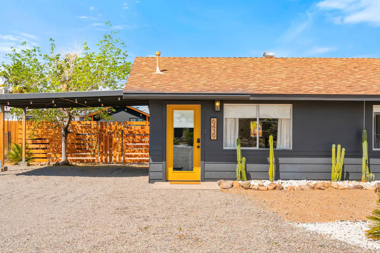 Lil Cactus | Cute Cabin in DTJT w/ Outdoor Shower – photo 45