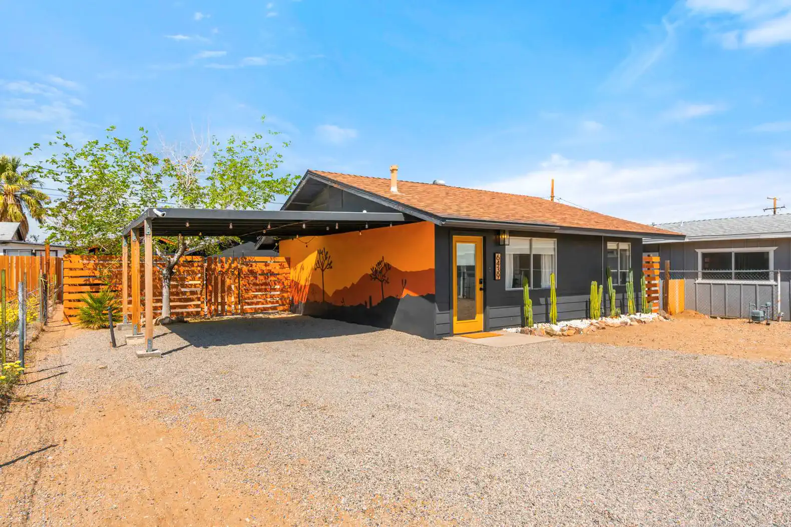 Lil Cactus | Cute Cabin in DTJT w/ Outdoor Shower – photo 42