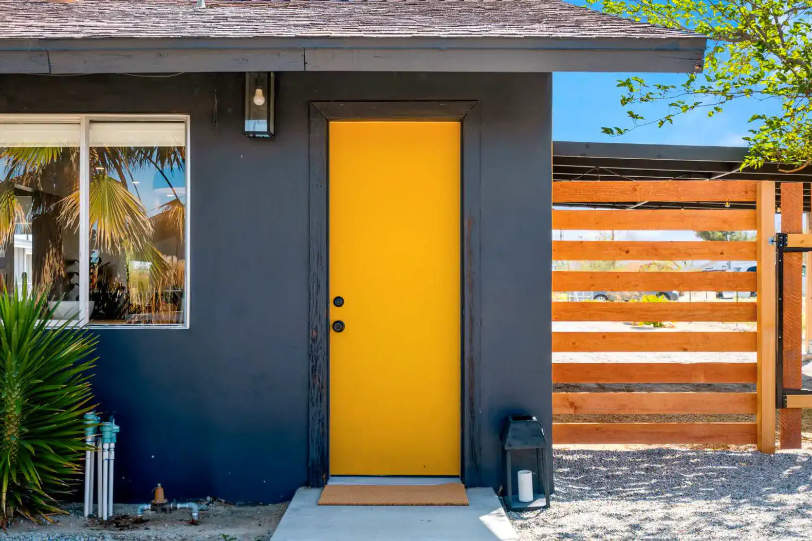 Lil Cactus | Cute Cabin in DTJT w/ Outdoor Shower – photo 35