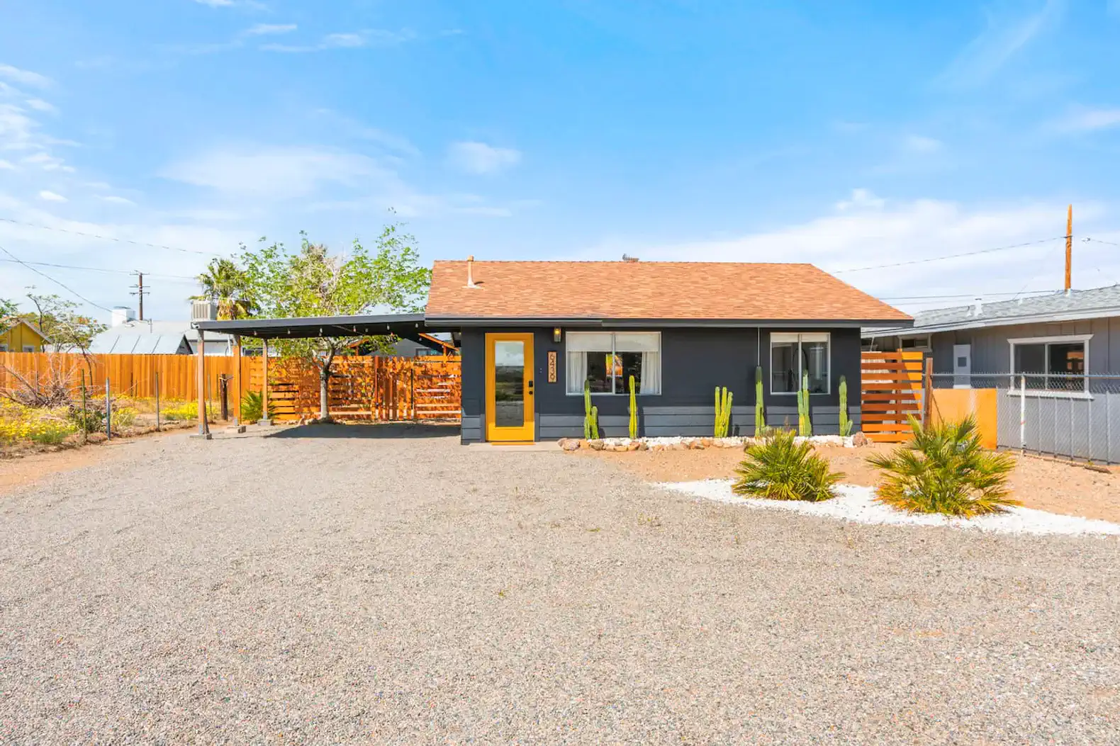 Lil Cactus | Cute Cabin in DTJT w/ Outdoor Shower – photo 37