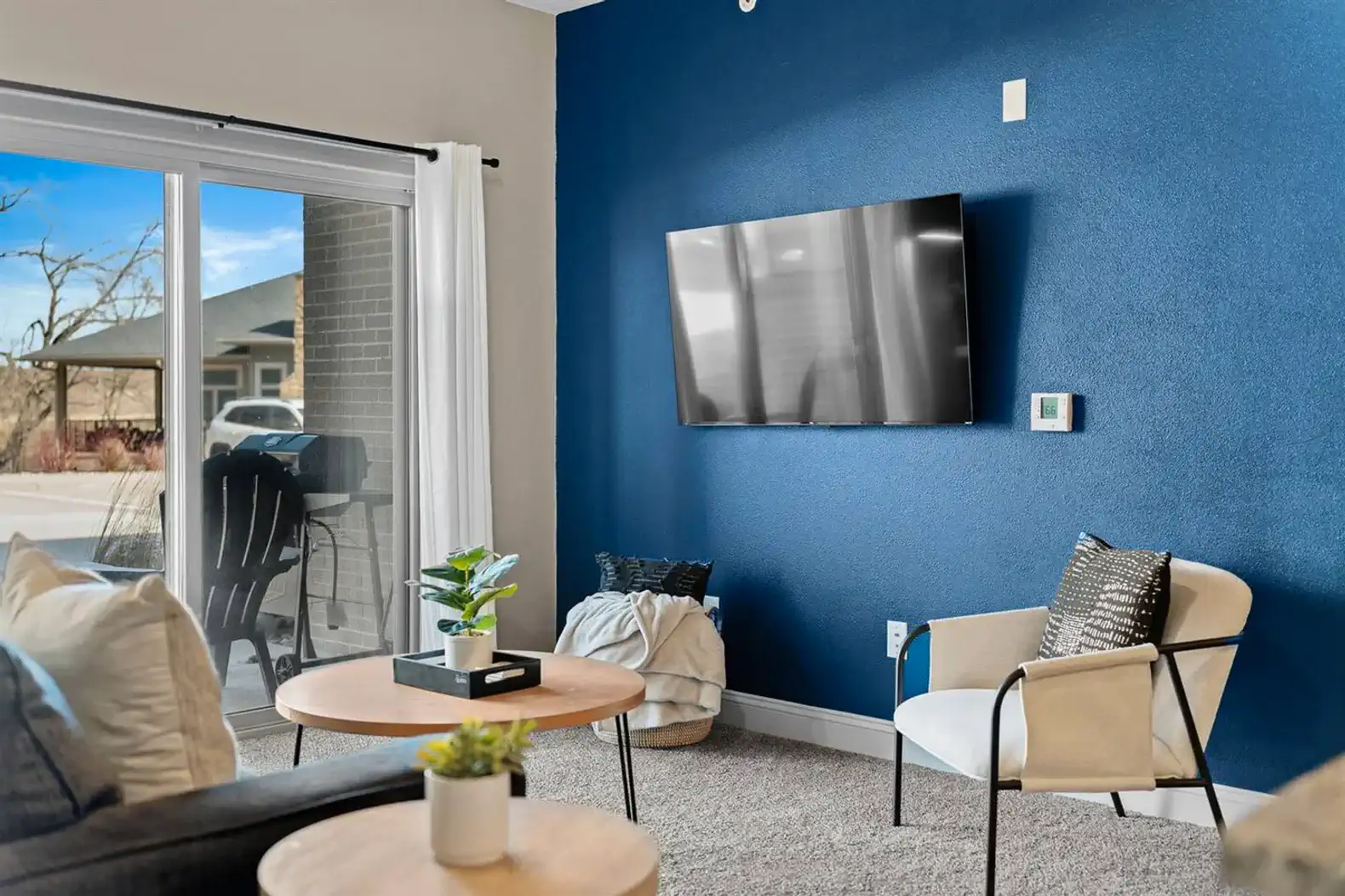 1st Floor, Stylish & Upgraded Retreat with Garage