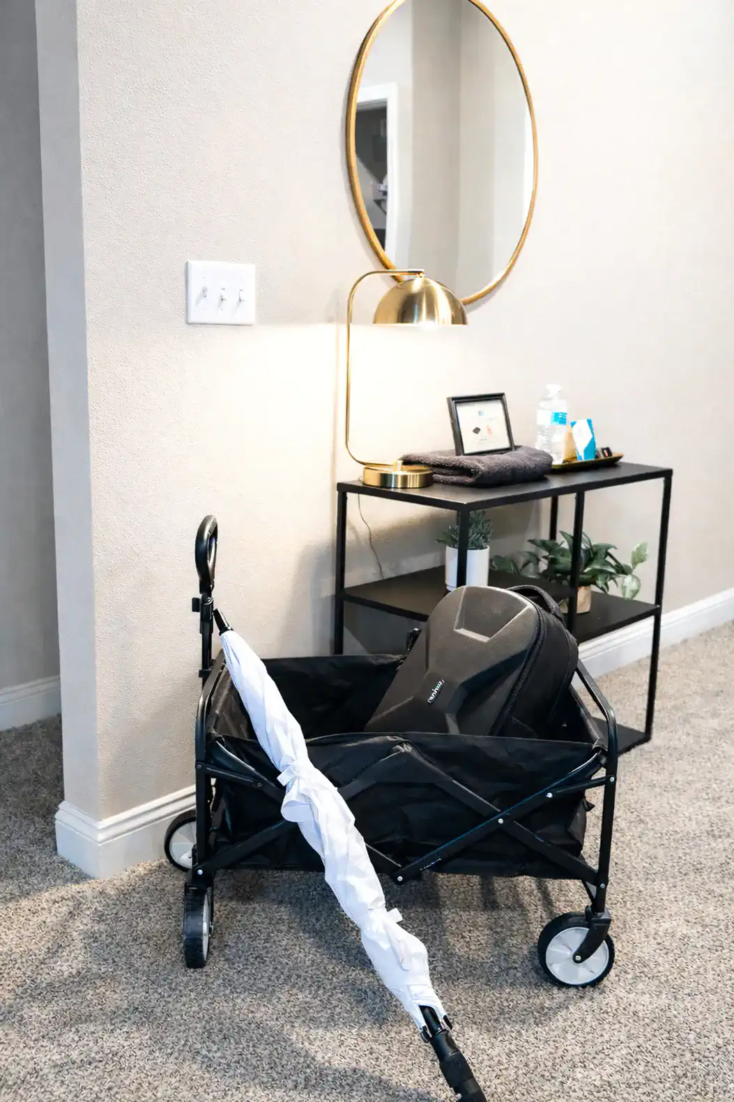 More perks to make your life easy!  A pack n' play, booster seat and foldable wagon are in the unit for your use!