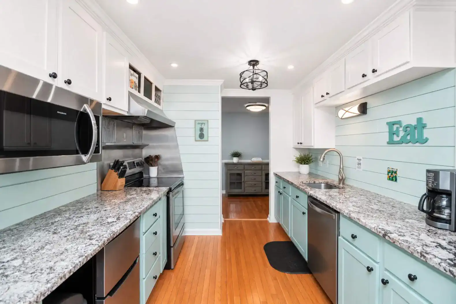 Large space for cooking