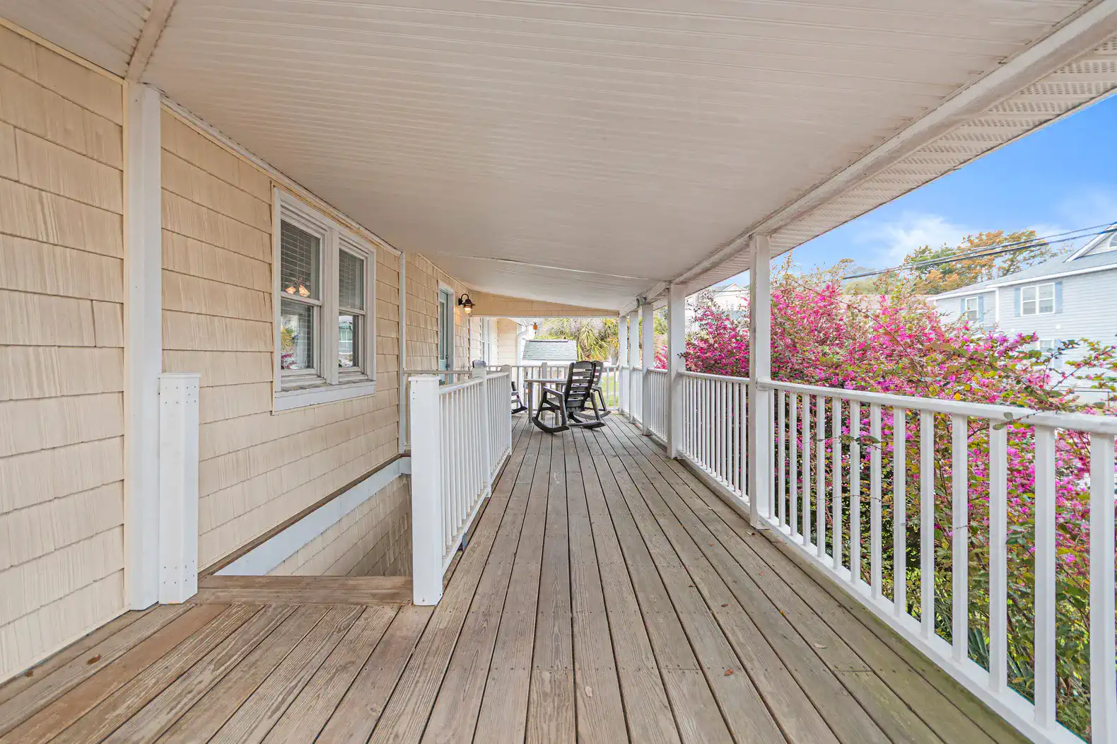 Deck overlooking Street