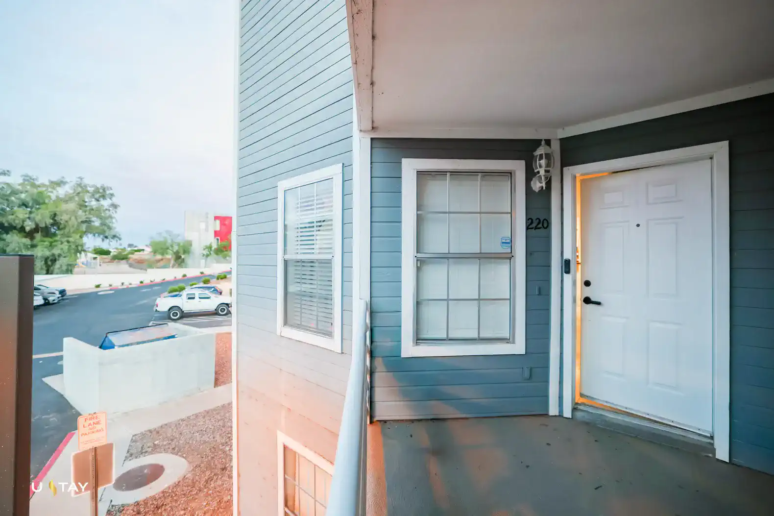 Mesa CenterCrest, Corner Unit + Second-story Patio – photo 26