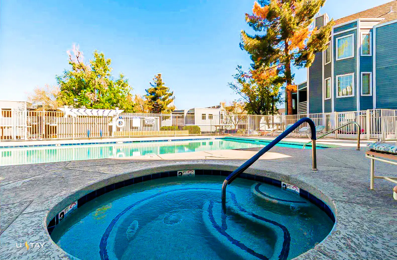 Mesa CenterCrest, Corner Unit + Second-story Patio – photo 30