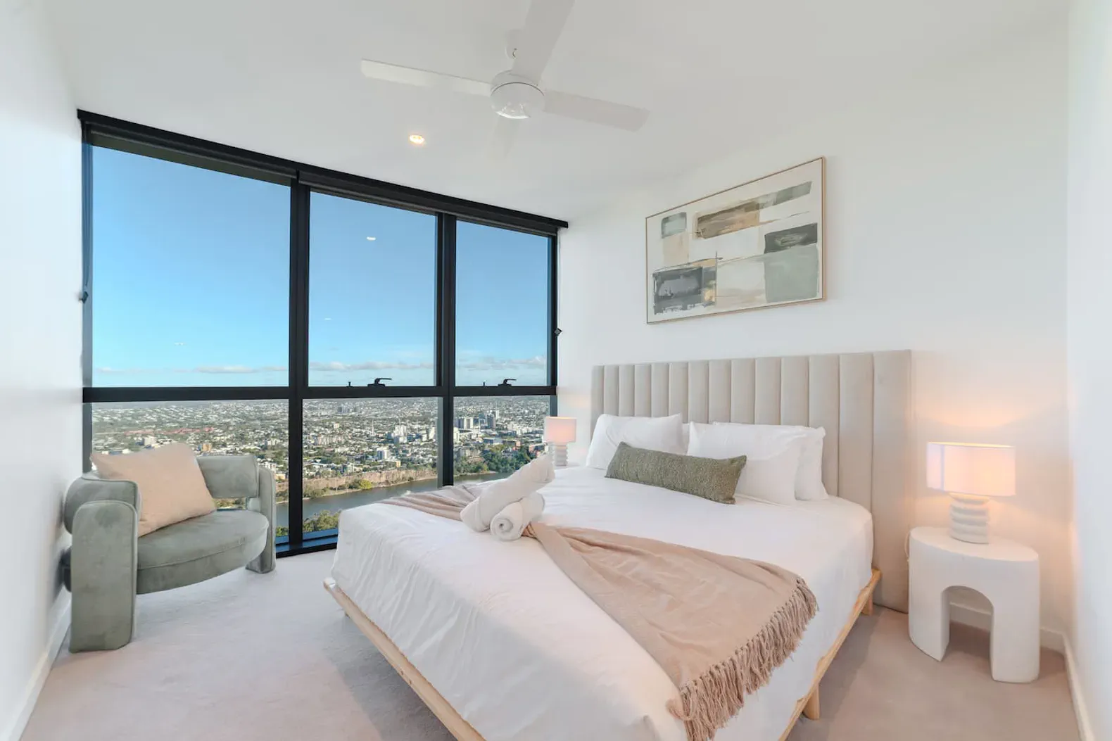 Queen’s Wharf Modern 2BR Apt Pool, Free Parking - Apartment — Brisbane City, Queensland — vacation rental