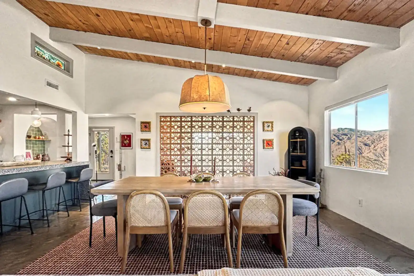 Roaming Desert Ridge | Hilltop Desert Escape photo 3