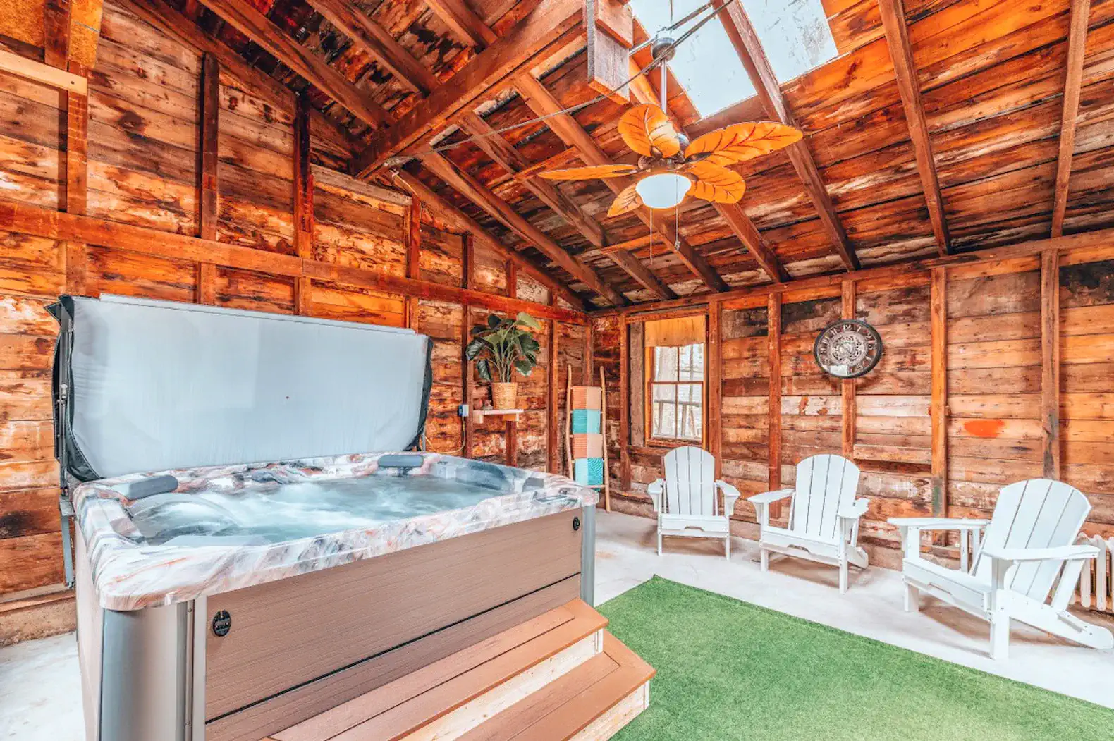 Location!Location!Pets & hot tub